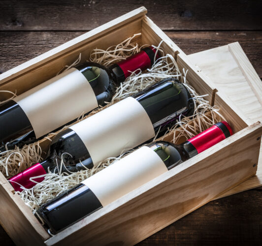 Blank wine bottle labels that can be customized and given as promotional gifts